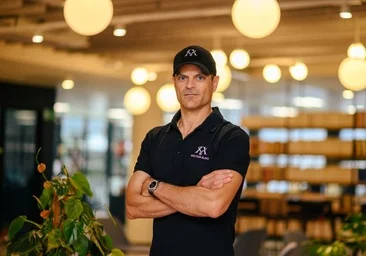 Dr. Aldo Martínez preparador físico de Ilia Topuria