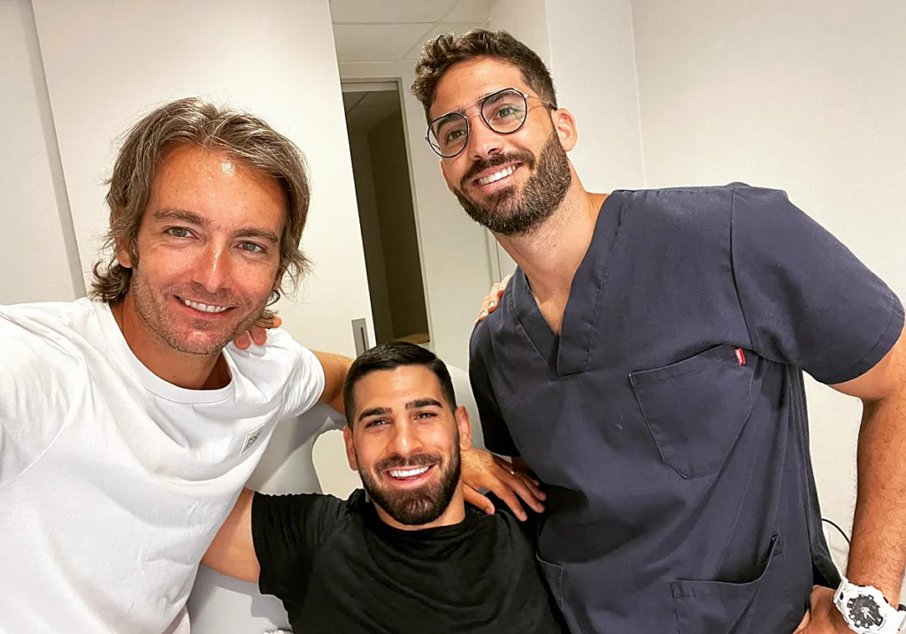 Fran Ortega y Raúl Valdesuso Fisioterapeutas de Ilia Topuria