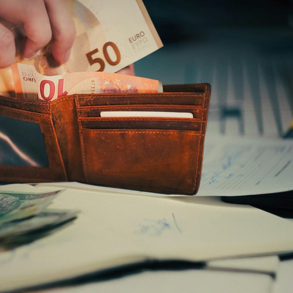 ganar dinero con inteligencia artificial Revolutia IA PRO