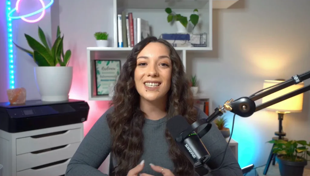 Mari Fuentes creadora de Monetizatube opinión